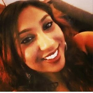 Meet your Posher, Azeema